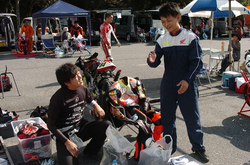 2013/10/27 PHOTO1 受付・車検・ブリーフィング | タマダカップ公式サイト
